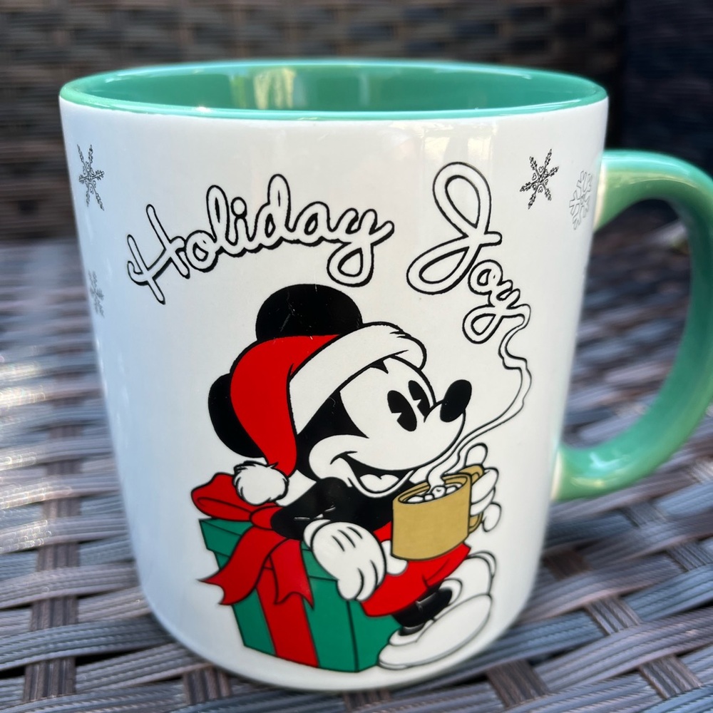 Mickey Mouse Disney Holiday Joy Christmas 20 oz Coffee‎ Mug
